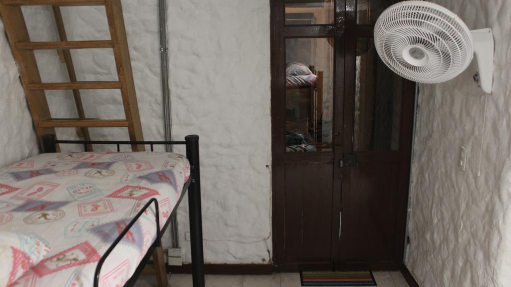 Mila Hostel Медельин Экстерьер фото