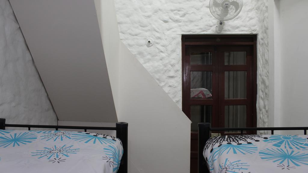 Mila Hostel Медельин Экстерьер фото
